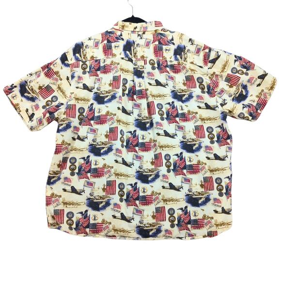 Patriotic Americana Military Men’s XL Button Down Shirt USA Flag Resortwear - Picture 2 of 8